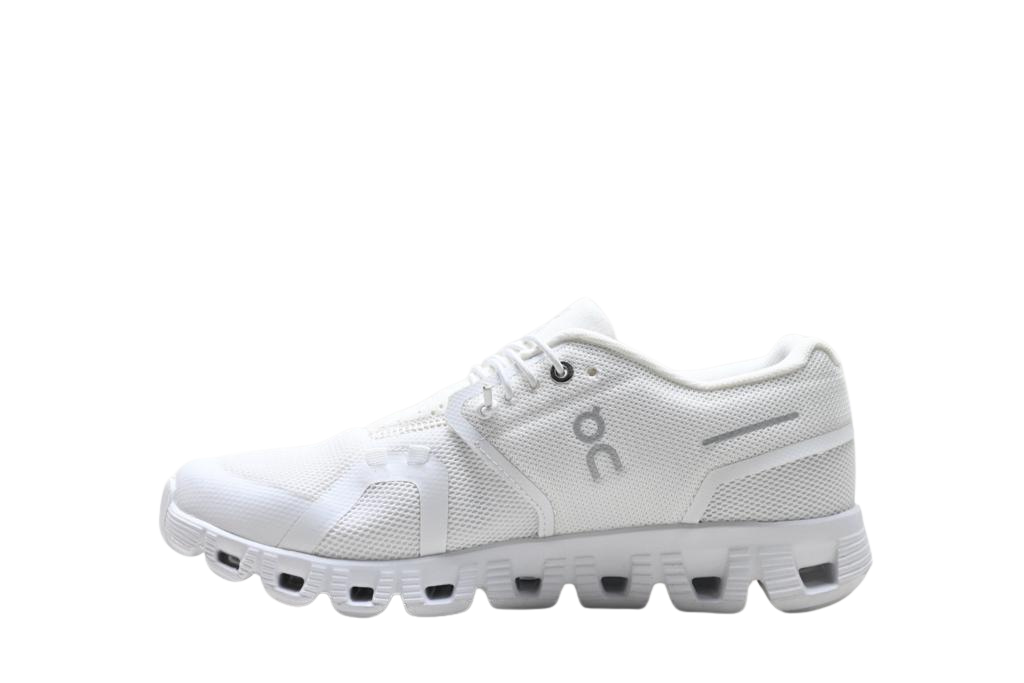 On Cloud White Shoes